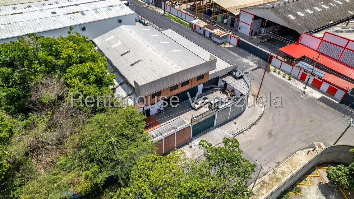 Comercial (Galpon - Deposito) en Alquiler en Los Naranjos, Miranda - 7