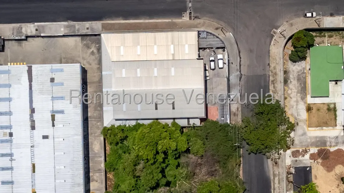 Comercial (Galpon - Deposito) en Alquiler en Los Naranjos, Miranda - 9