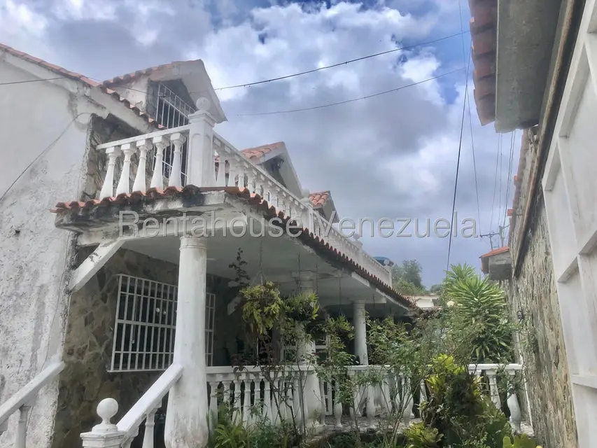 Casa (Multipes Niveles) en Venta en Colinas de Carrizal, Miranda - 2