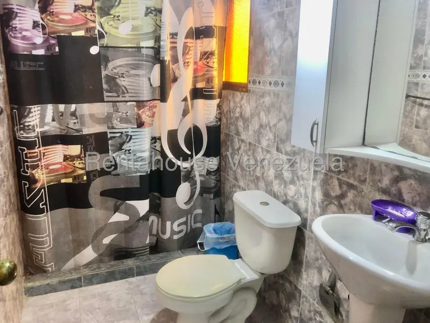 Casa (Multipes Niveles) en Venta en Colinas de Carrizal, Miranda - 23