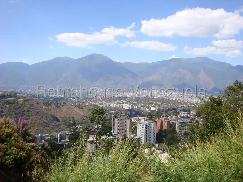 Terreno (Residencial) en Venta en Los Naranjos del Cafetal, Distrito Metropolitano - 8