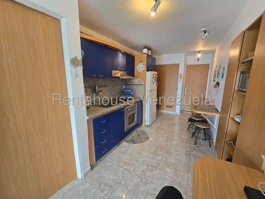 Apartamento (1 Nivel) en Alquiler en Playa Grande, Vargas - 11