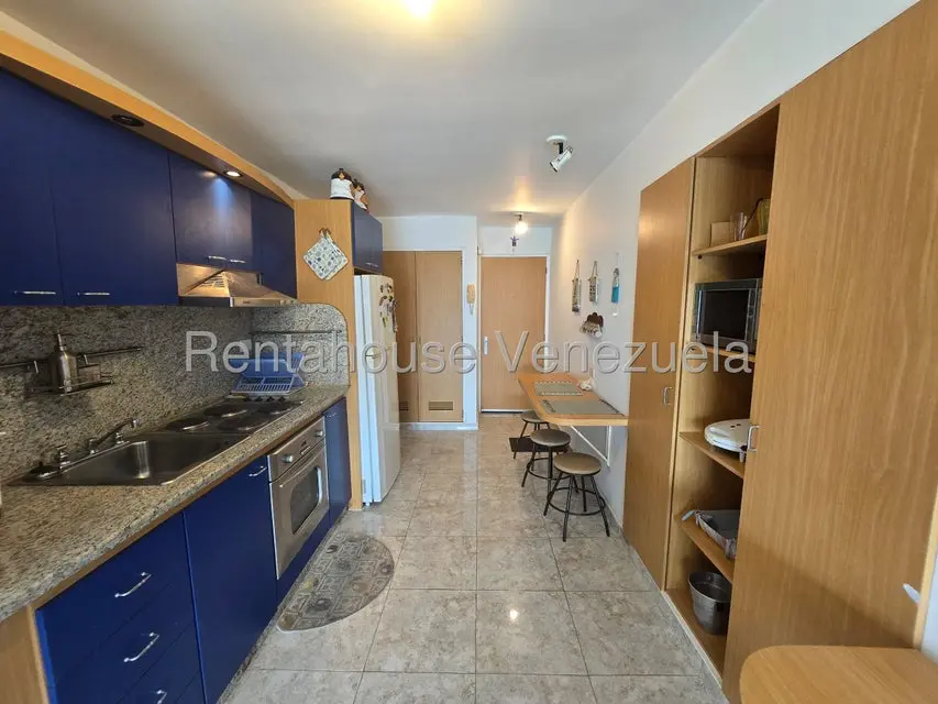 Apartamento (1 Nivel) en Alquiler en Playa Grande, Vargas - 12