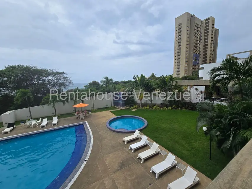 Apartamento (1 Nivel) en Alquiler en Playa Grande, Vargas - 17