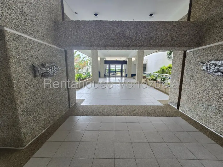 Apartamento (1 Nivel) en Alquiler en Playa Grande, Vargas - 3