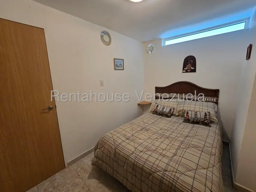 Apartamento (1 Nivel) en Alquiler en Playa Grande, Vargas - 23