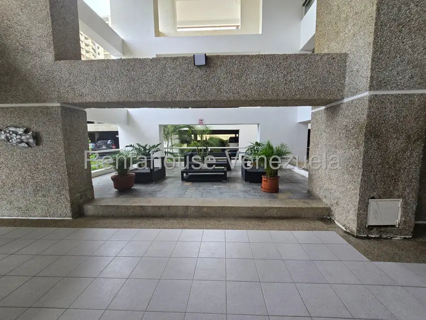 Apartamento (1 Nivel) en Alquiler en Playa Grande, Vargas - 4