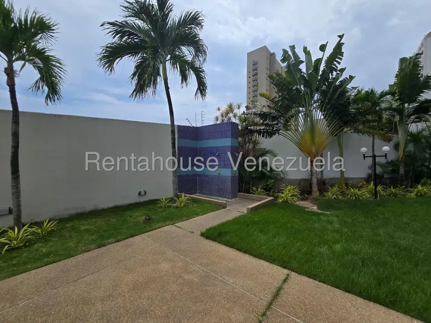 Apartamento (1 Nivel) en Alquiler en Playa Grande, Vargas - 38