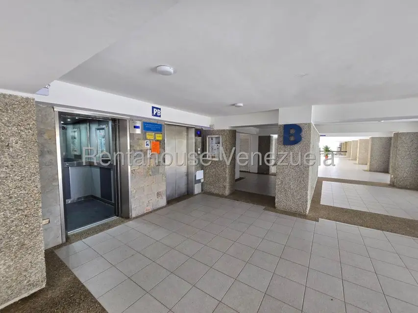 Apartamento (1 Nivel) en Alquiler en Playa Grande, Vargas - 7
