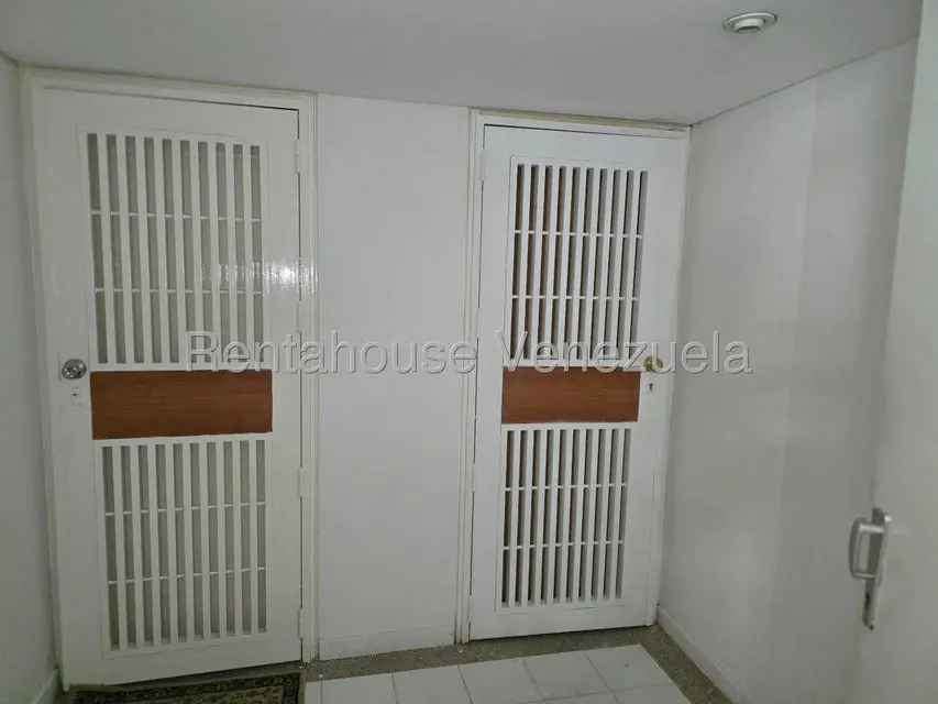 Apartamento (1 Nivel) en Alquiler en Playa Grande, Vargas - 9