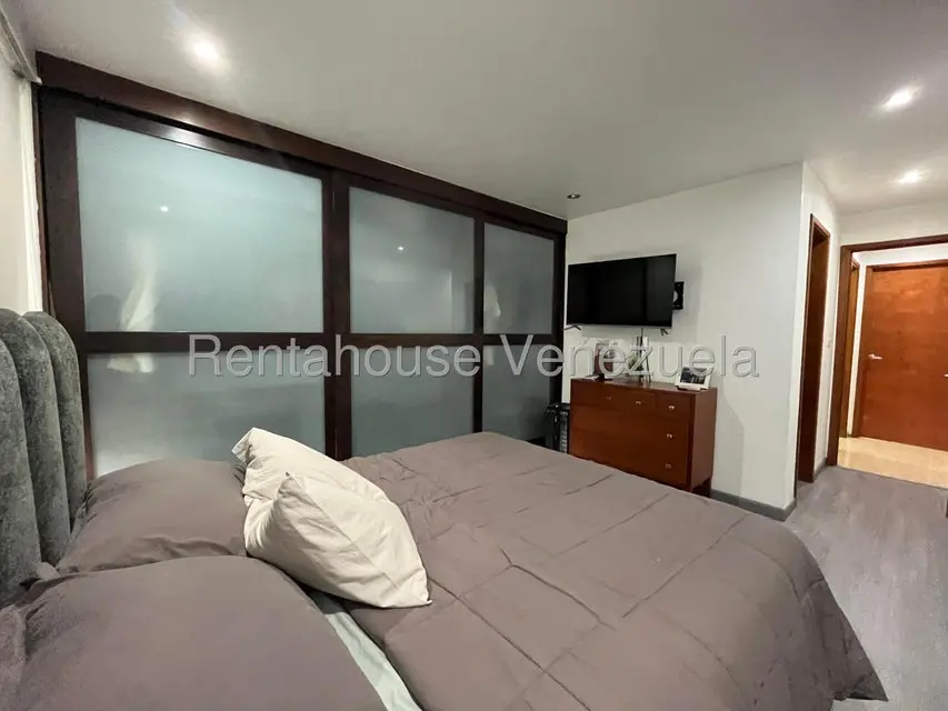 Apartamento (1 Nivel) en Alquiler en Escampadero, Distrito Metropolitano - 18