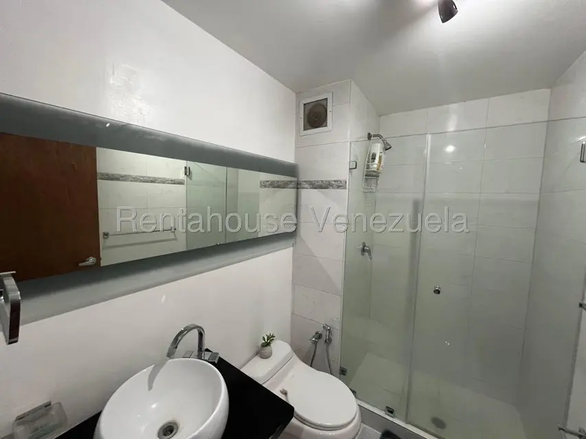 Apartamento (1 Nivel) en Alquiler en Escampadero, Distrito Metropolitano - 20