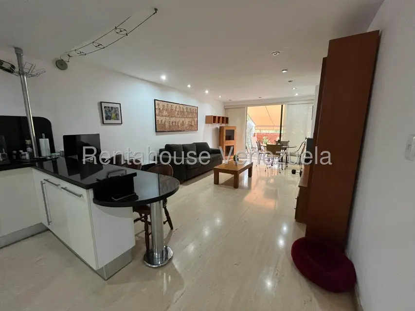 Apartamento (1 Nivel) en Alquiler en Escampadero, Distrito Metropolitano - 3