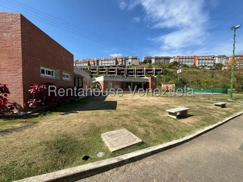 Apartamento (1 Nivel) en Alquiler en Escampadero, Distrito Metropolitano - 25