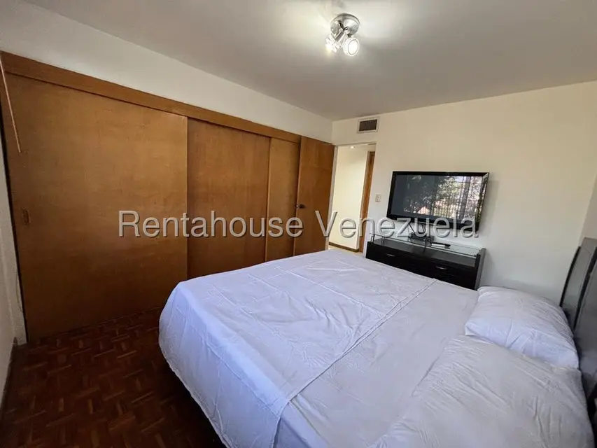 Apartamento (1 Nivel) en Alquiler en Chuao, Distrito Metropolitano - 12
