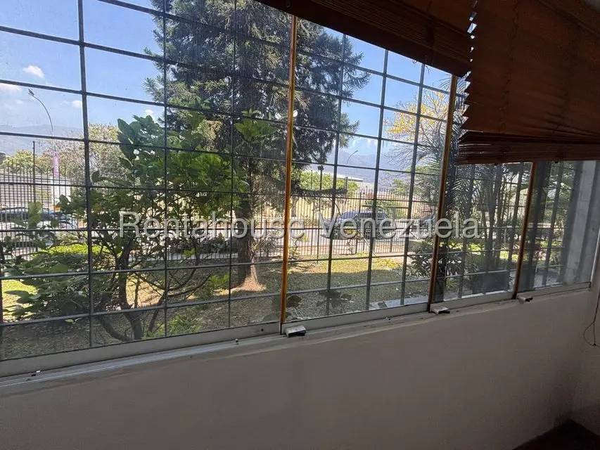 Apartamento (1 Nivel) en Alquiler en Chuao, Distrito Metropolitano - 16