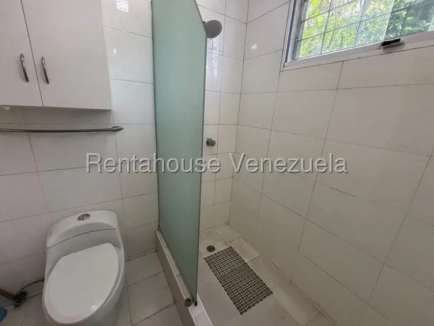 Apartamento (1 Nivel) en Alquiler en Chuao, Distrito Metropolitano - 17