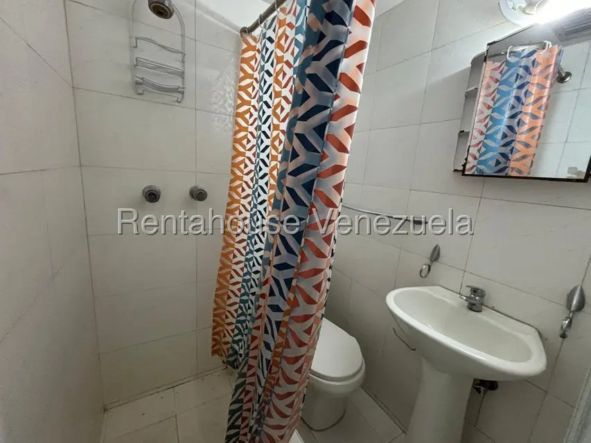 Apartamento (1 Nivel) en Alquiler en Chuao, Distrito Metropolitano - 22