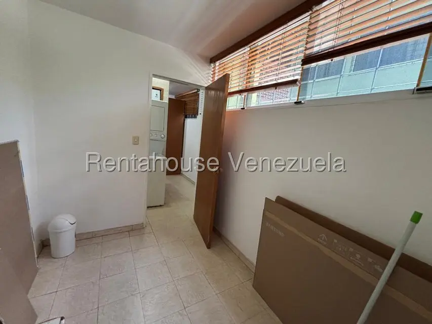 Apartamento (1 Nivel) en Alquiler en Chuao, Distrito Metropolitano - 24