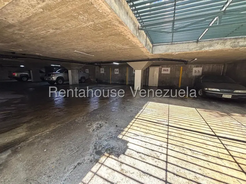 Apartamento (1 Nivel) en Alquiler en Chuao, Distrito Metropolitano - 29