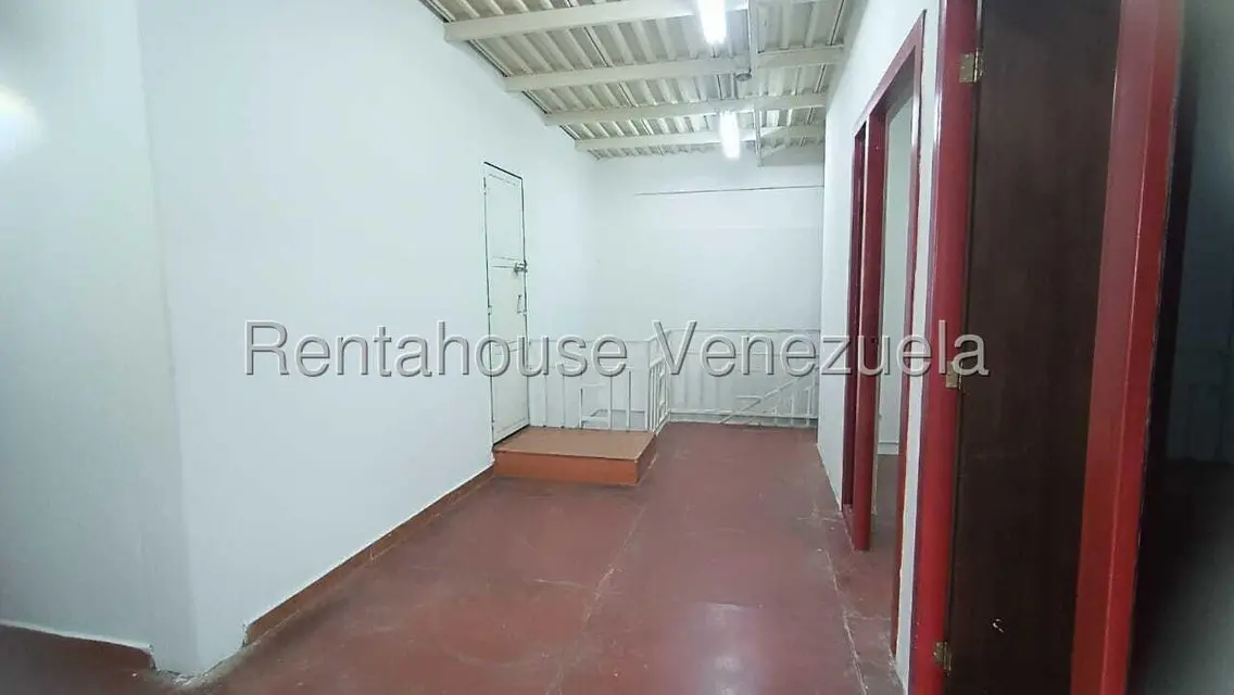 Comercial (Local Comercial) en Venta en Zona Oeste, Lara - 24