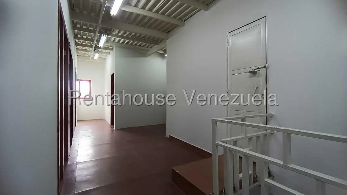 Comercial (Local Comercial) en Venta en Zona Oeste, Lara - 8