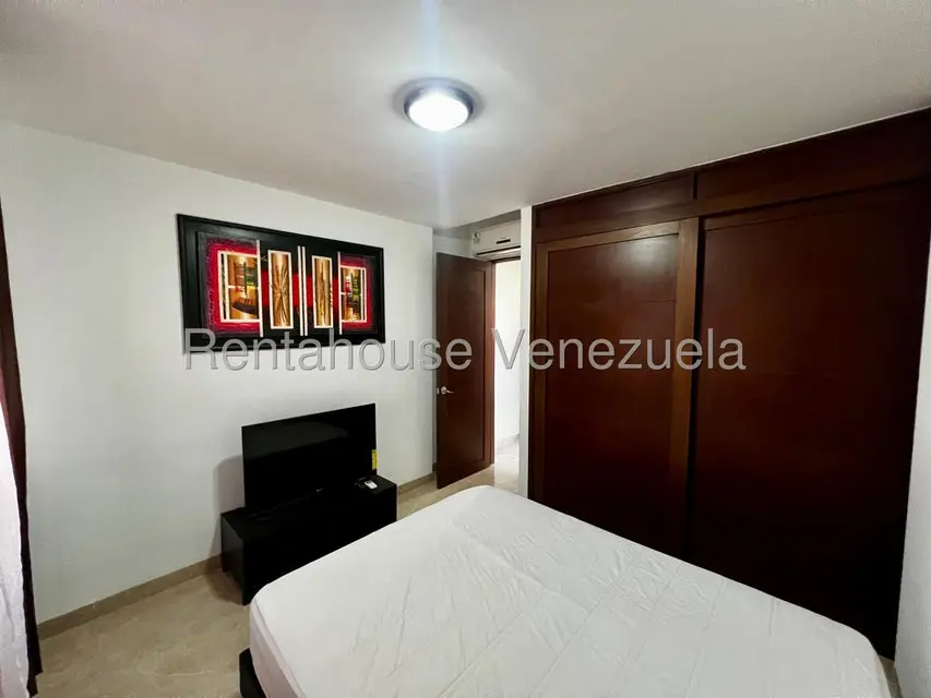 Apartamento (1 Nivel) en Alquiler en Zona Este, Lara - 25