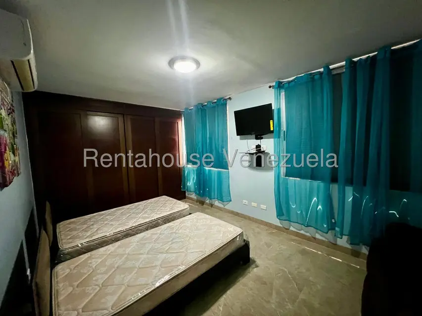 Apartamento (1 Nivel) en Alquiler en Zona Este, Lara - 28