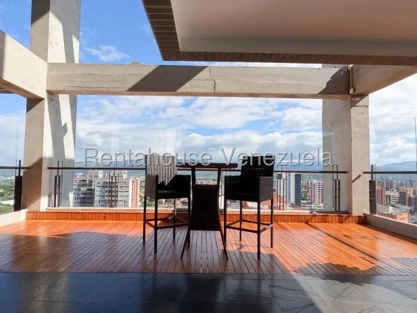 Apartamento (1 Nivel) en Alquiler en Zona Este, Lara - 47