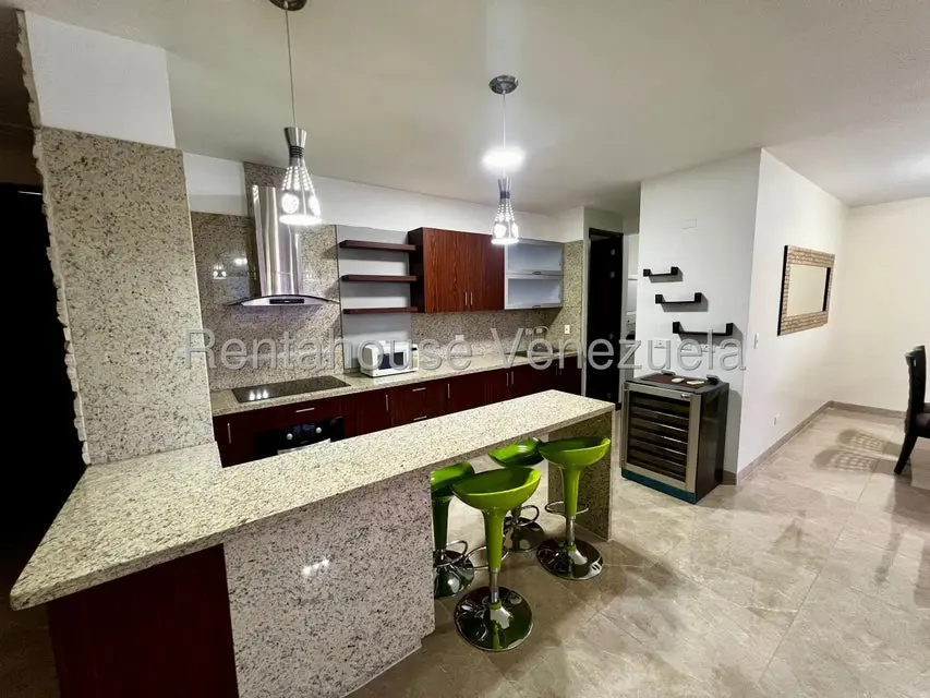 Apartamento (1 Nivel) en Alquiler en Zona Este, Lara - 9