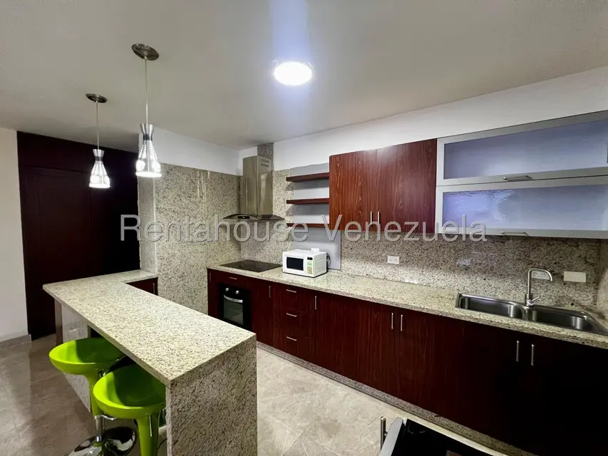 Apartamento (1 Nivel) en Alquiler en Zona Este, Lara - 10