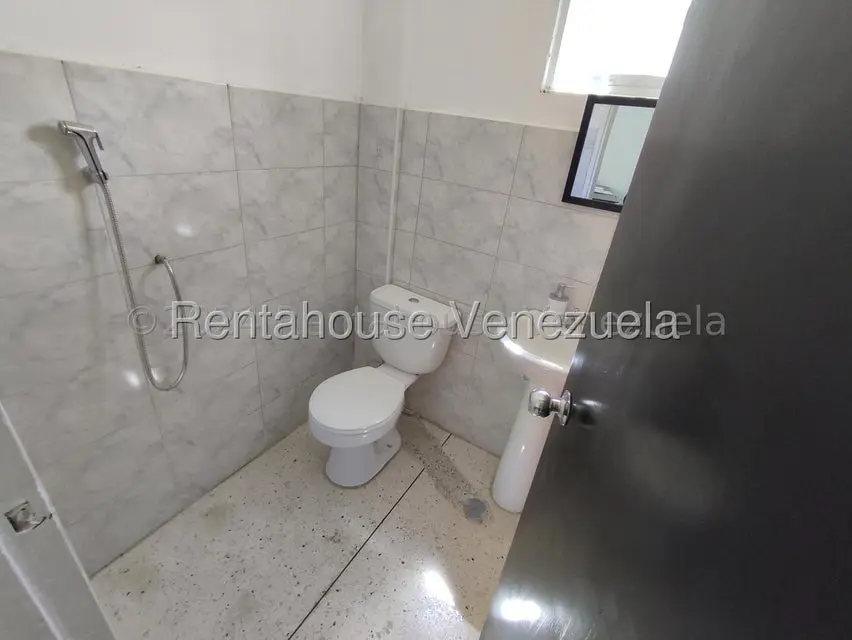 Comercial (Consultorio Medico) en Venta en Antonio Miguel Martinez, Guarico - 18