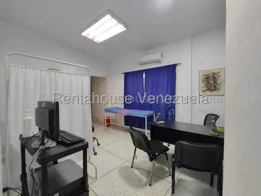 Comercial (Consultorio Medico) en Venta en Antonio Miguel Martinez, Guarico - 21