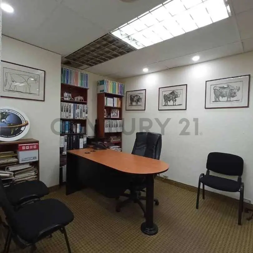 OFICINA EN VENTA O ALQUILER EN LA TORRE ADRIATICA — 5