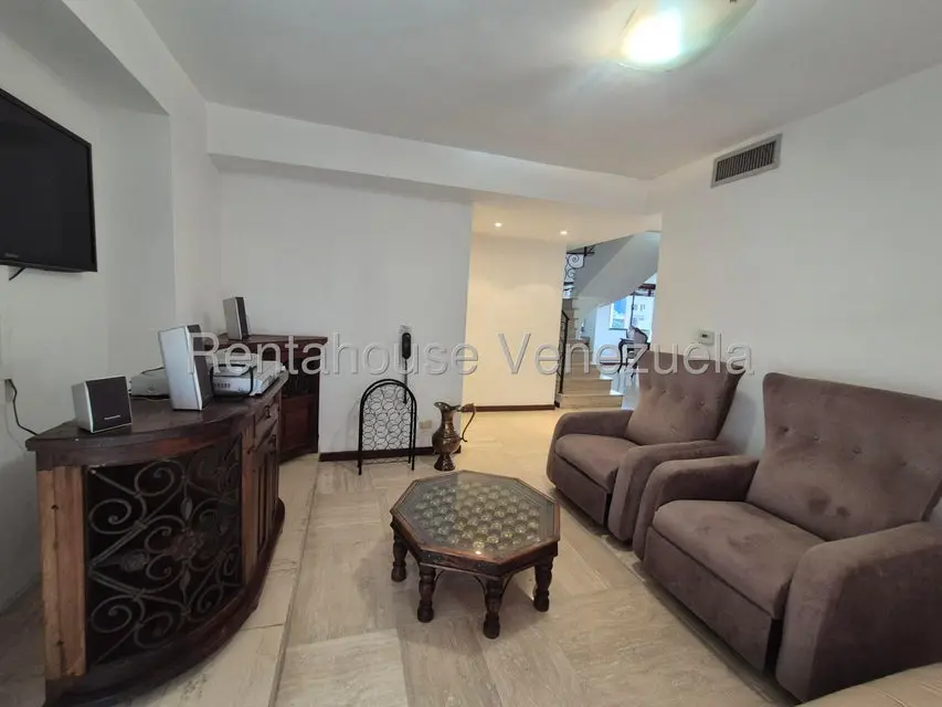 Apartamento (Duplex) en Venta en El Rosal, Distrito Metropolitano - 12