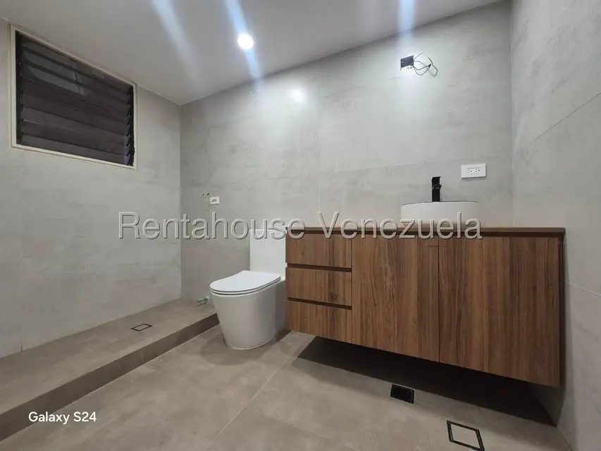 Apartamento (Duplex) en Venta en El Rosal, Distrito Metropolitano - 14