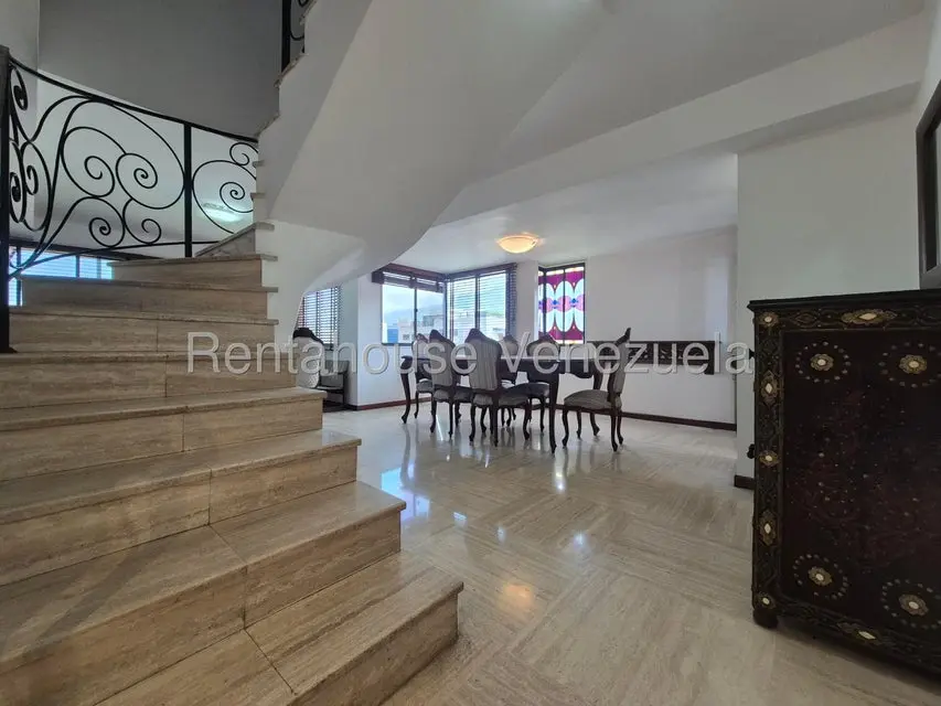Apartamento (Duplex) en Venta en El Rosal, Distrito Metropolitano - 15