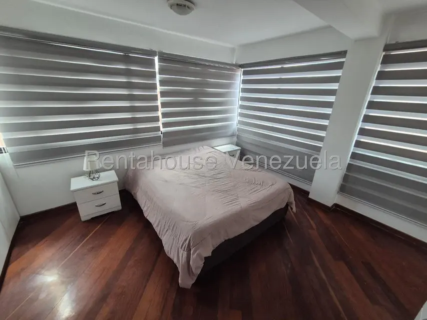 Apartamento (Duplex) en Venta en El Rosal, Distrito Metropolitano - 19
