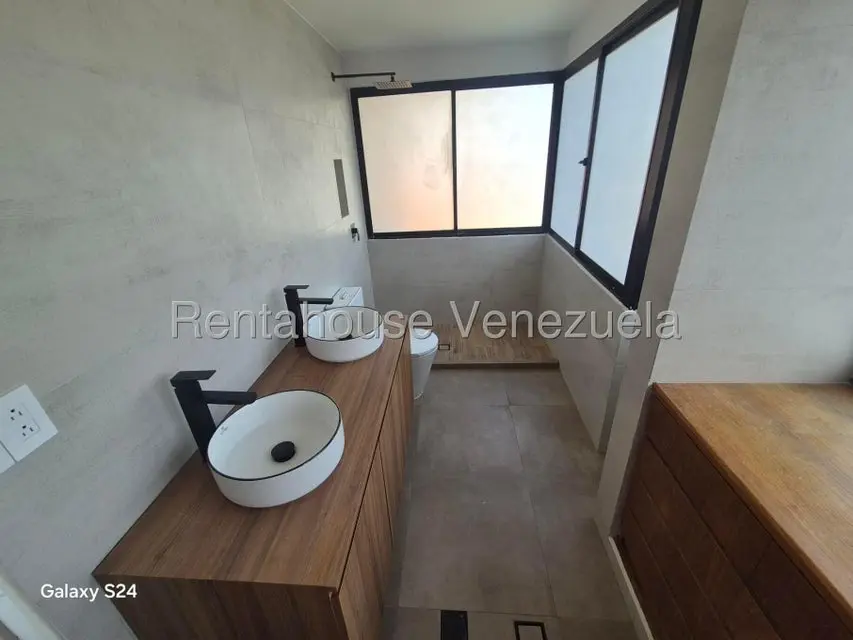 Apartamento (Duplex) en Venta en El Rosal, Distrito Metropolitano - 31