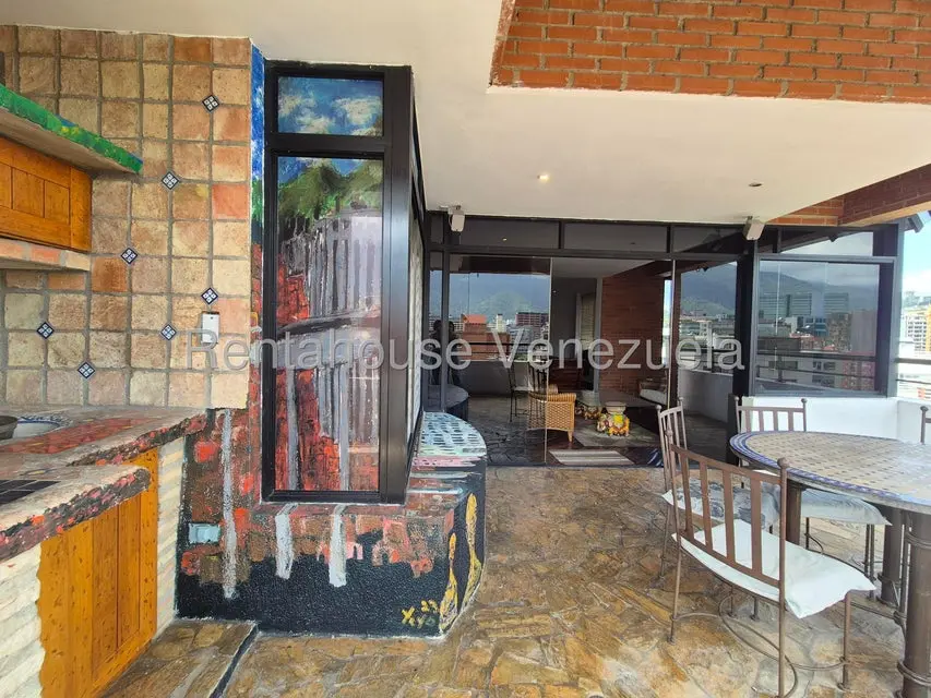 Apartamento (Duplex) en Venta en El Rosal, Distrito Metropolitano - 35