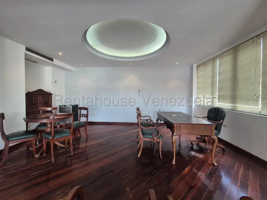 Apartamento (Duplex) en Venta en El Rosal, Distrito Metropolitano - 41