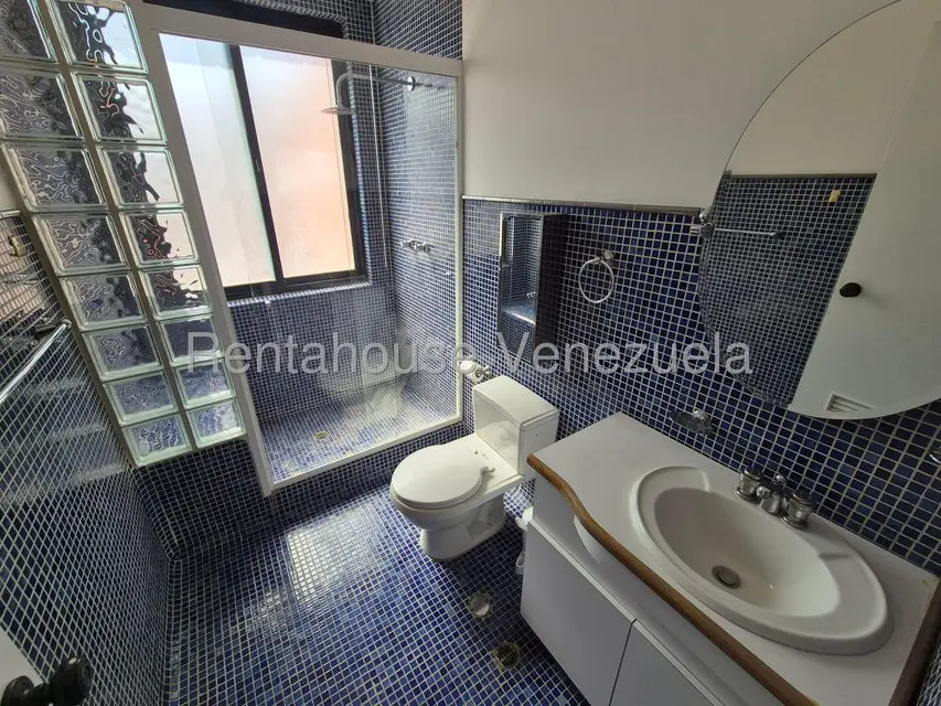 Apartamento (Duplex) en Venta en El Rosal, Distrito Metropolitano - 47