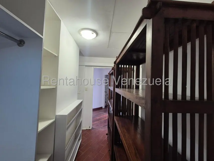 Apartamento (Duplex) en Venta en El Rosal, Distrito Metropolitano - 48