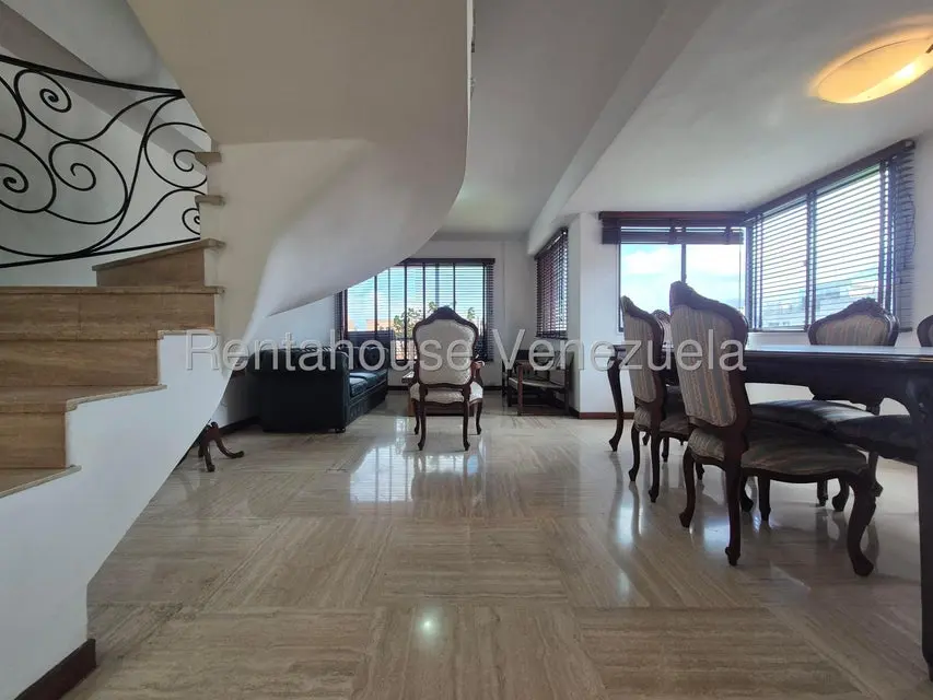 Apartamento (Duplex) en Venta en El Rosal, Distrito Metropolitano - 7
