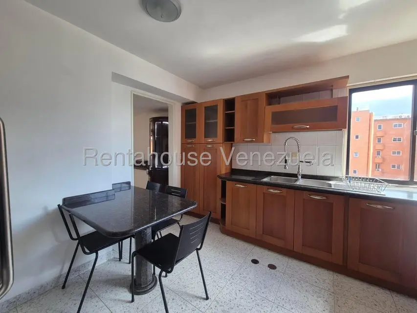 Apartamento (Duplex) en Venta en El Rosal, Distrito Metropolitano - 10