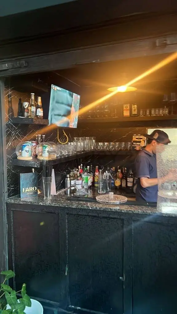 Excelente local de 150 mts2 en venta en el Centro Comercial Refugio. - 5