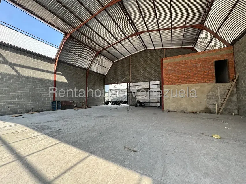 Comercial (Galpon - Deposito) en Venta en Zona Industrial 2, Lara - 14