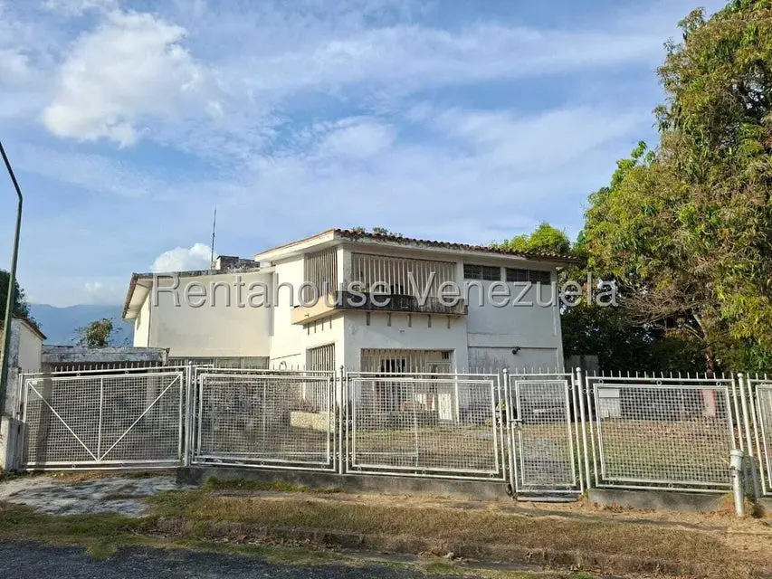 Casa (Duplex) en Venta en Macaracuay, Distrito Metropolitano - 3