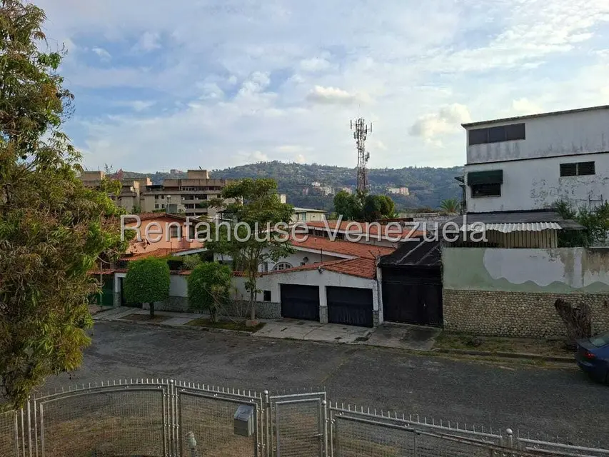 Casa (Duplex) en Venta en Macaracuay, Distrito Metropolitano - 38