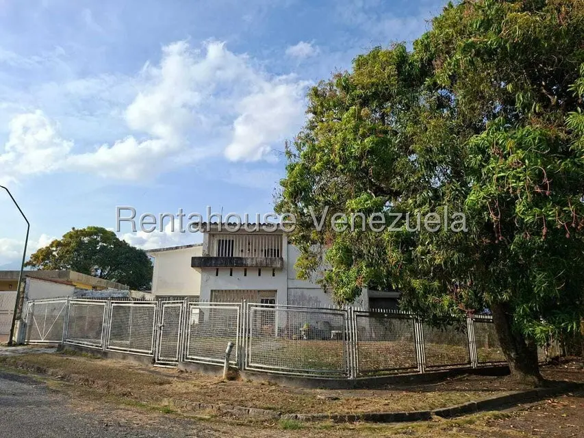 Casa (Duplex) en Venta en Macaracuay, Distrito Metropolitano - 39